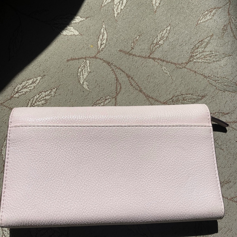 Kate Spade wallet - Picture 2 of 5